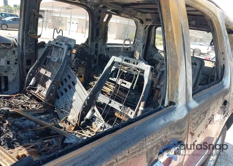 2010 Chevrolet Tahoe Ltz из США, поврежденный, VIN 1GNUKCE02AR217592